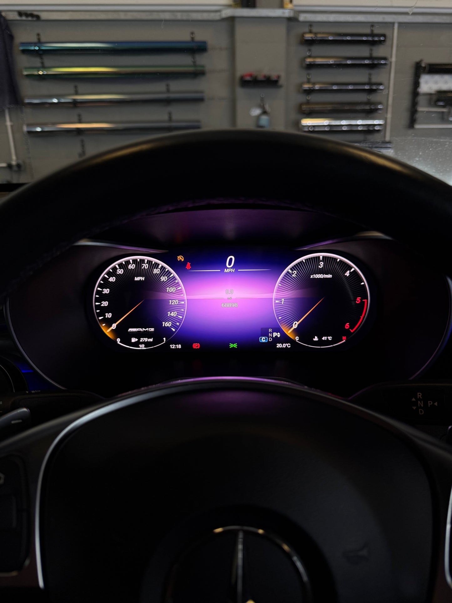 MERCEDES-BENZ VIRTUAL DASHBOARD