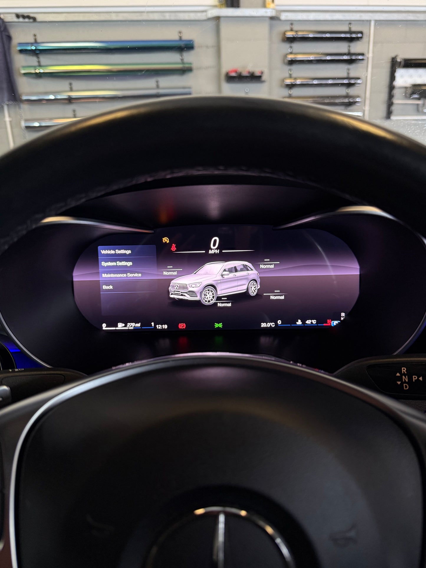 MERCEDES-BENZ VIRTUAL DASHBOARD