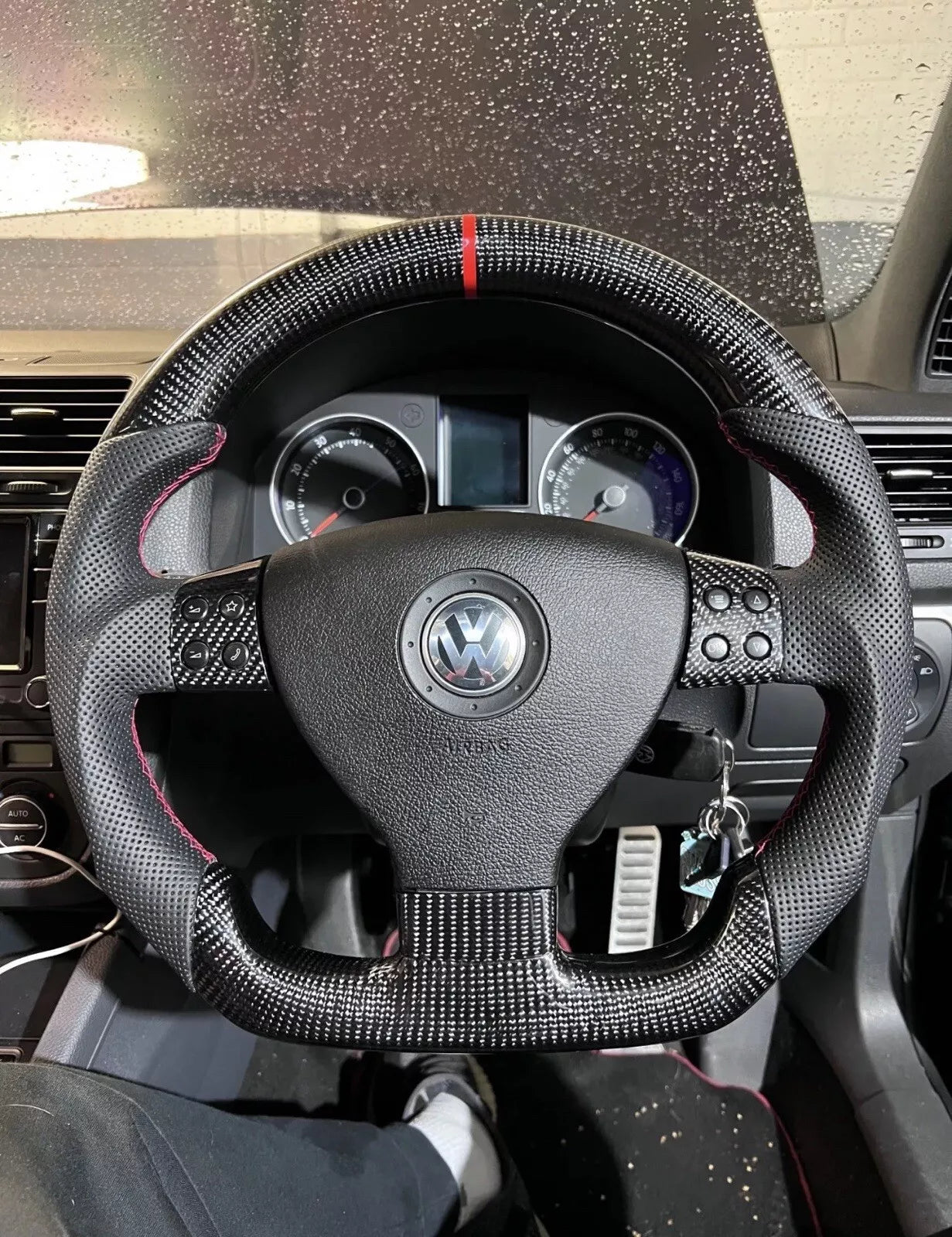 Volkswagen Golf Mk5 Carbon Fibre Flat Bottom Wheel