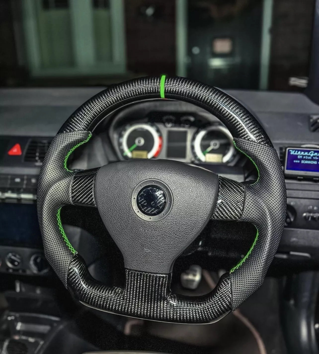 Volkswagen Golf Mk5 Carbon Fibre Flat Bottom Wheel